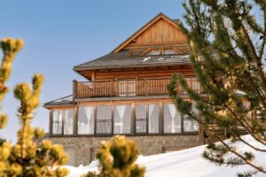 widok na dom fotografia wnętrz koniaków